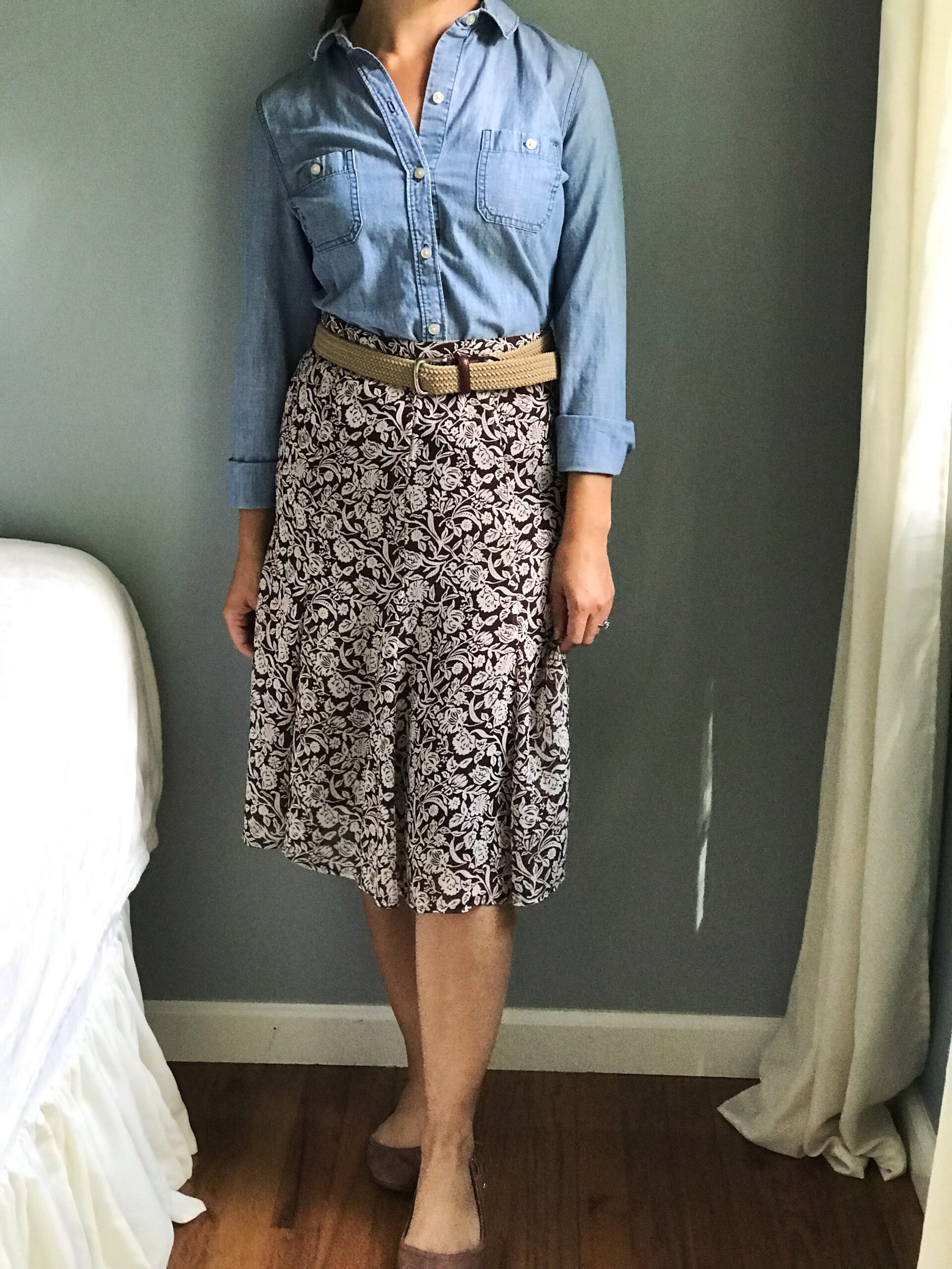 Feminine fall outfit denim blouse with midi skirt